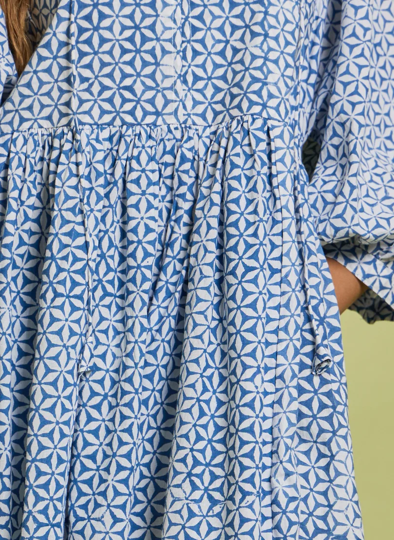 كشمش فستان قصير هادئ